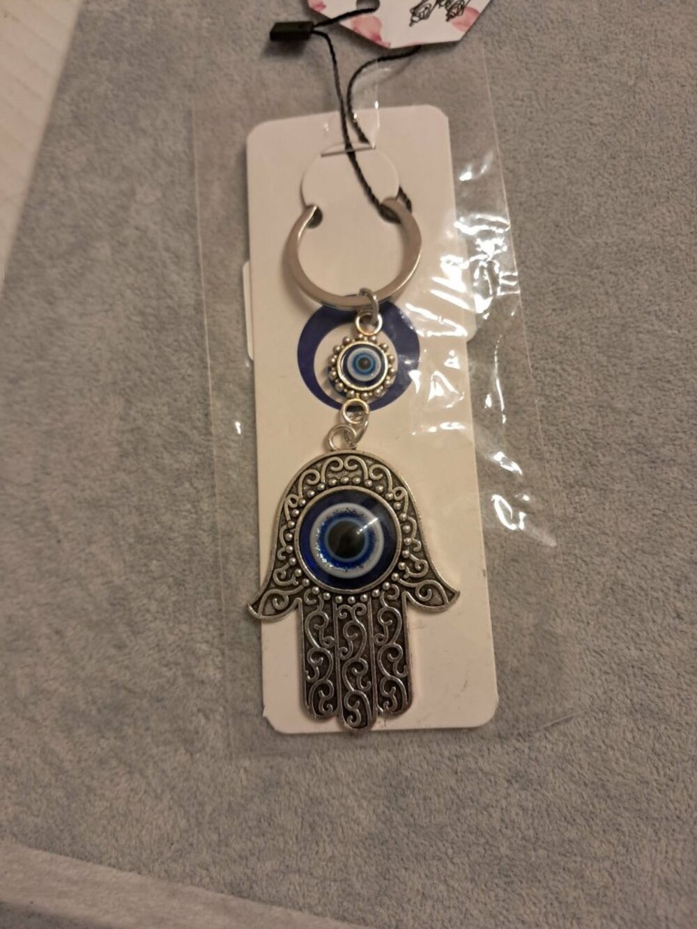 Hamsa & Evil Eye Protection Keychain ✨ - Picture 2 of 4